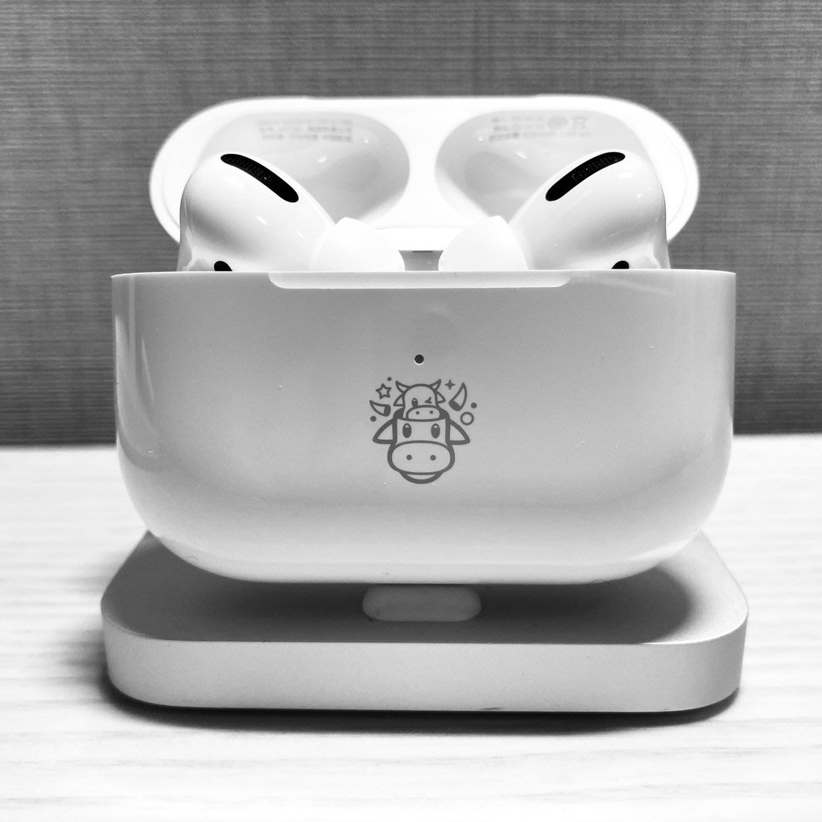 新款牛年定制版藍牙耳機白色AirPods 3代無線耳機開蓋彈窗光感AirPods