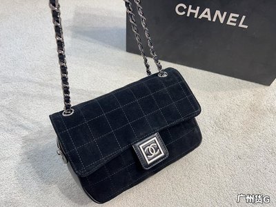 【日本二手】Chanel翻毛皮鏈條包 時裝/休閑 不挑衣服尺寸24*18cm9500