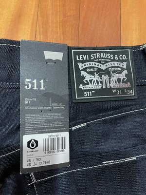 Levis 511 SlimFit W31深黑色 黑標
