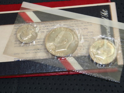 2176年美國建國200周年紀念幣.3枚套. 含25美分,50美分,1美元硬幣