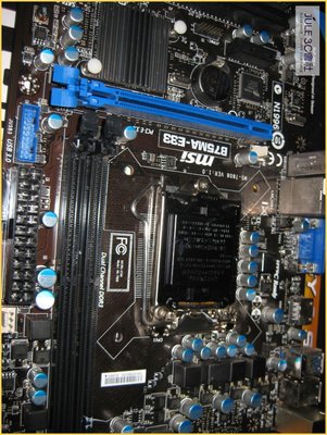 JULE 3C會社-微星MSI B75MA-E33 B75 晶片/DDR3/全固態/OC Genie II/盒裝 主機板