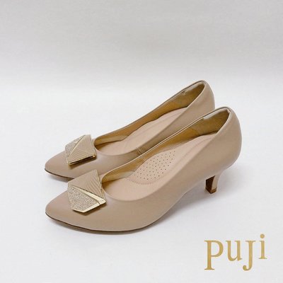 小葉鞋鞋 (5524 淺奶茶)【聊聊享優惠】Puji 水鑽方框飾釦素色真皮尖頭高跟鞋 (073591)