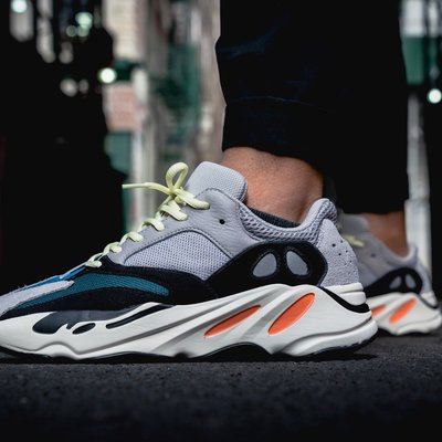 Kanye yeezy boost 700 sale