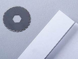 CARL咖路切紙刀片 咖路裁紙刀配件K-29虛線刀片（2片價格）