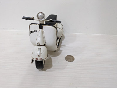 偉士牌 Vespa 復古腳踏機車 1965年 義大利 白色 鐵製摩托車模型