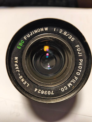 FUJINON-W EBC 35mm f2.8 定焦，無前後蓋，無保護鏡，後玉有霉，M42口，可用無擋板轉接環轉接，競標品，不保固，不接受退換
