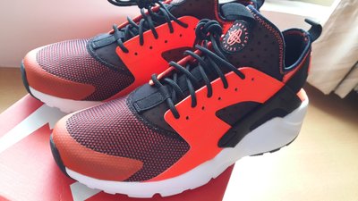 全新 NIKE AIR HUARACHE RUN ULTRA 橘黑 US10