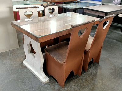 大台南冠均二手貨--造型款 4.3尺 實木 用餐桌椅 咖啡簡餐桌椅 泡茶桌椅 休閒聊天桌椅 戶外桌椅 1桌+4椅 別錯過