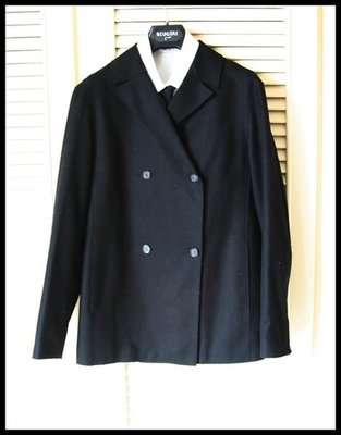 日本品牌【 UNTITLED 】黑標都會知性系列6號深黑壓縮羊毛特殊剪裁雙排扣短大衣