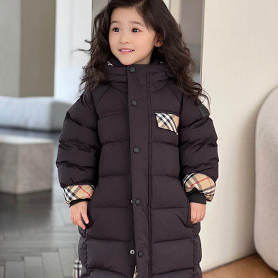 Burberry 兒童羽絨外套 中大童外套 大衣版子太優秀又可愛帥保暖 經典款永不敗的羽絨款式 好氣質又高級