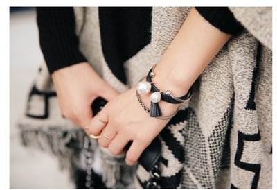 韓國代購 個性化兩件式皮質流蘇珍珠手環   配件 飾品 現貨+預購