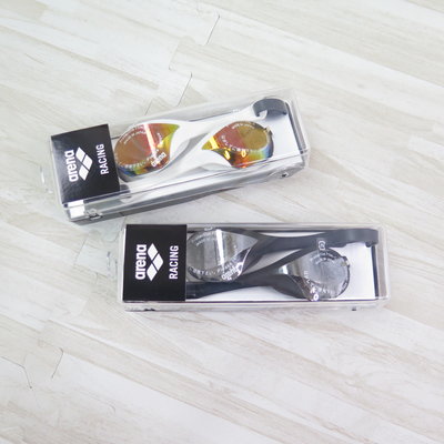 ARENA SWIM 防霧抗UV FINA認證 日本製競賽型 眼鏡蛇鍍膜泳鏡 AGL180M- 兩色 iSport愛運動