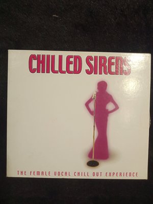 CHILLED SIRENS - THE FEMALE VOCAL - 2002年版 - 碟片近新 - 51元起標