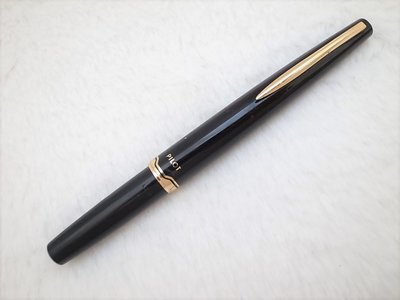 B160 百樂 日本製 黑桿短鋼筆 好寫的14k F尖(7成新)