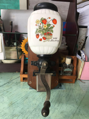 法國古董避掛式咖啡磨豆機