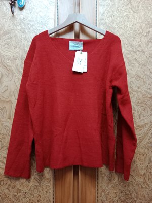 ↓全新【唯美良品】日單品 Lngind 新年紅色針織上衣~ W1230-562.