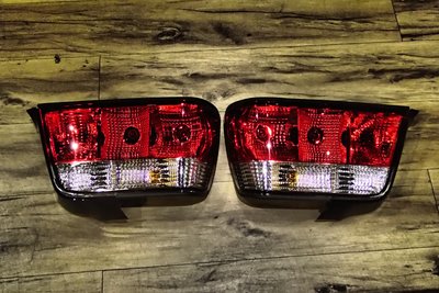泰山美研社22042156 BMW E36 4門 2門 紅白 晶鑽 尾燈套件組(依當月報價為準)20