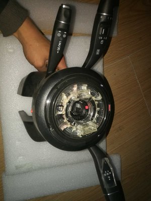 BENZ 賓士 儀錶亮ESP燈  SCM轉向柱模組故障 W204 C180 C200K C200 C250 CGI