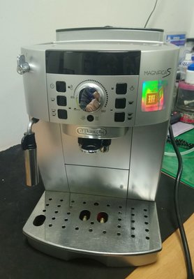 中古DeLonghi ECAM 22.110.SB 風雅型自動咖啡機 （20194）