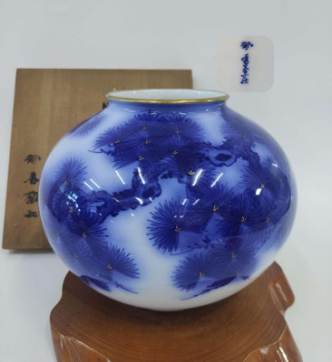 日本香蘭社，70年代產手繪松樹圓肚花瓶，全新未使用品原盒，原