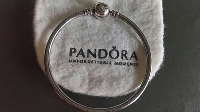 Pandora 潘朵拉 925圓珠開扣式硬環手環,S號