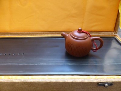 全民防疫~一個人喝茶也愜意~特價3500元~ 徽州青檀石雕茶盤 (長條型)長76cm 附贈~專屬木製錦盒裝!