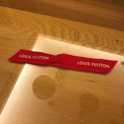 【Louis Vuitton】LV 紅色 緞帶 18cm 新款