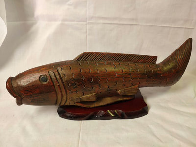 zwx 日本回流實木雕刻魚擺件，年代物飽漿圓潤雕工簡練線條優美，無裂