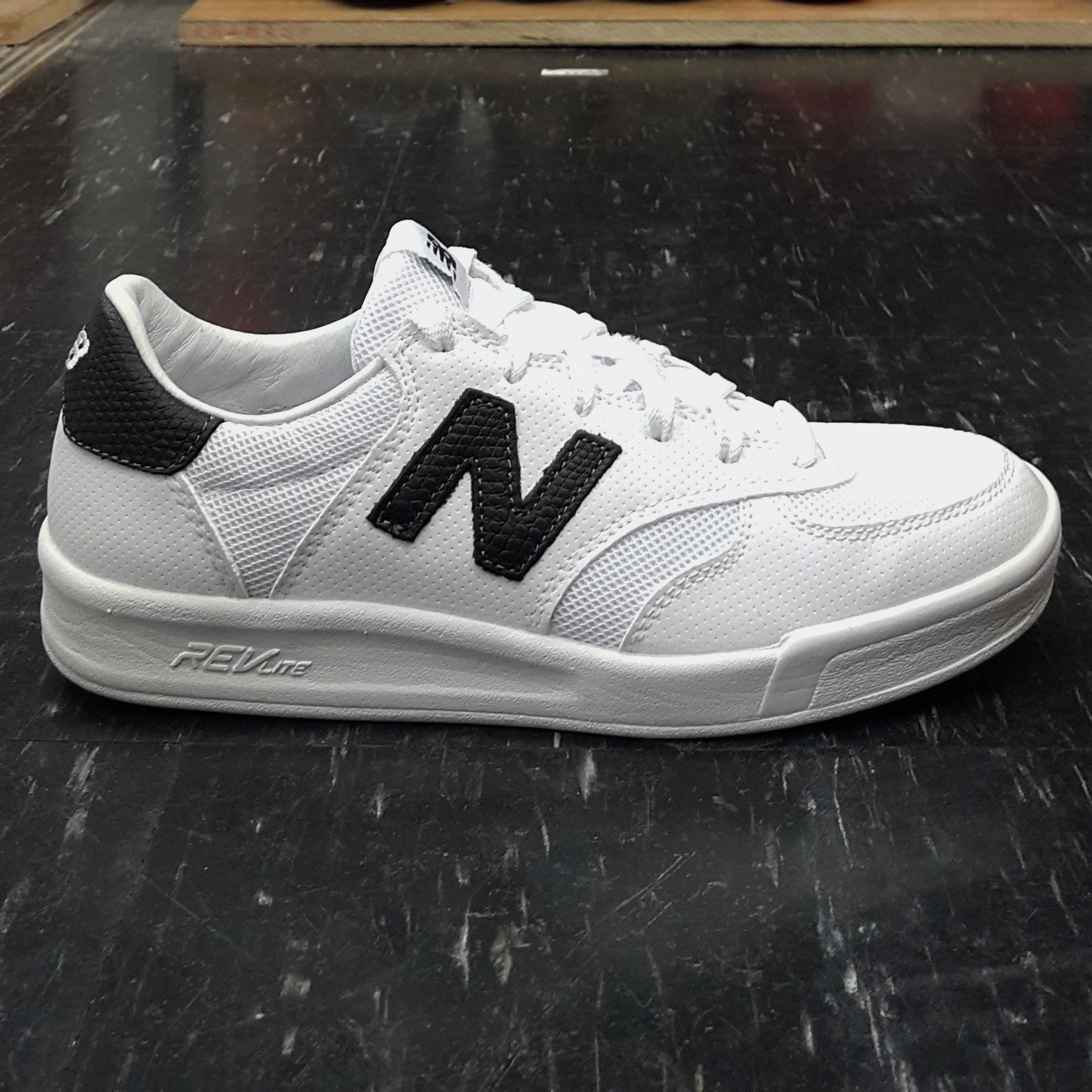 nb 300