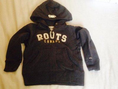 ROOTS CANADA 男/女 童 經典連帽外套 鐵灰色 三款尺寸 櫃上正貨 (全新/現貨) 特價:1999元