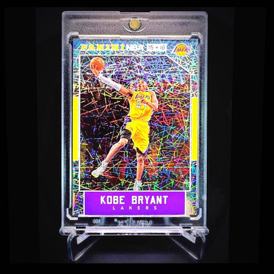 永遠的老大！Kobe Bryant 意義非凡對位詹皇Panini NBA Hyper Card Lacer版球員卡 折射卡 2015-16