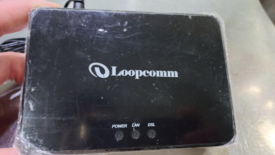 【Loopcomm】Loopcomm LP-7011P ADSL2/2+ 1 Port Modem Router桌上型交換器！功能正常的喔 !