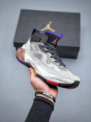 Nike Air Jordan 37 喬丹37代籃球鞋【米思店鋪】