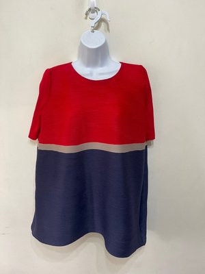 「 二手衣 」 女版寬版短袖折衣（紅深藍灰）41