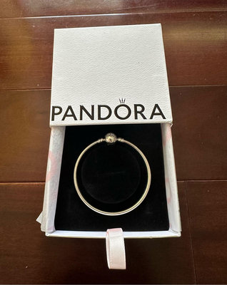 二手極新 Pandora潘朵拉925星鑽硬環 6cm