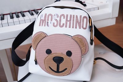 Moschino Teddy Bear Backpack 小型後背包 紙箱熊 白 現貨