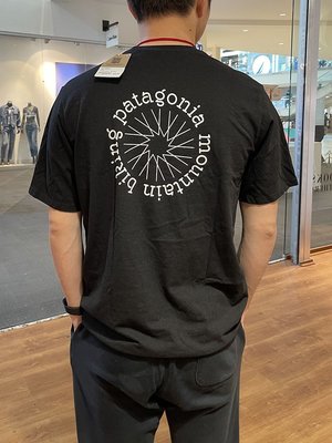 【Japan潮牌館】Patagonia 巴塔Spoke Stencil男式背部印花透氣短袖T恤37605