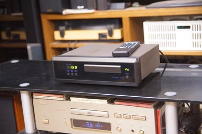 [ 一元音響 ] 罕見銘品 收藏釋出 英國製 AVI S2000MCII 高階CD播放機 使用經典9號玻璃頭 附遙控器