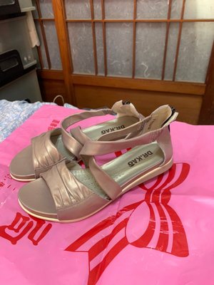 「 二手鞋 」 DR.KAO 涼鞋 24.5cm（杏色）鐵2