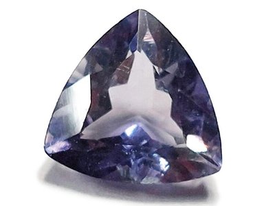 ***原礦屋*** 璀璨寶石！A級斯里蘭卡堇青石裸石0.685ct！(礦石、寶石、裸石、設計飾品)