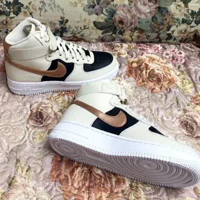 【流行潮品】NIKE AIR FORCE 1 高筒 奶茶 香檳金 玫瑰金 奶茶 黑 米黑 DB5080-100 5.0慢跑鞋