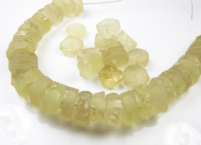 【天然寶石DIY串珠材料-超值組】檸檬水晶原礦隨形切工寶石(單顆零售)