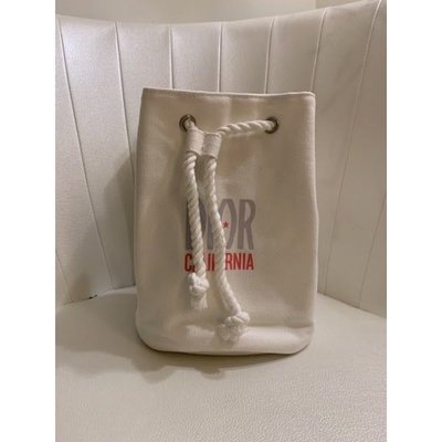 《交換禮物》Dior廸奧粉白色帆布包 化妝包 手提帆布包 大容量化妝包（全新台北現貨）附Dior提袋+盒（見圖）女孩最愛