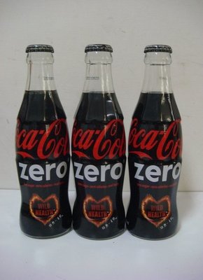 2011.可口可樂.安室奈美惠. 代言全新台灣版 ZERO 包膠瓶 限量玻璃瓶1 瓶150元