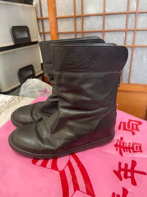 「 二手鞋 」 DR.KAO 男版皮革短靴 39號（黑）鐵3上