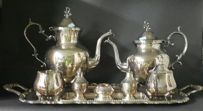 436高檔英國鍍銀壺組 Vintage Silverplate Ornate teapots （皇家貴族精品）