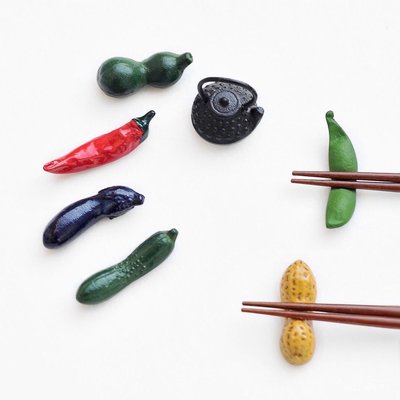 日本製 盛榮堂 南部鐵器 趣味筷架 毛豆 款 藤籃為示意圖 單個199 毛豆現貨4個