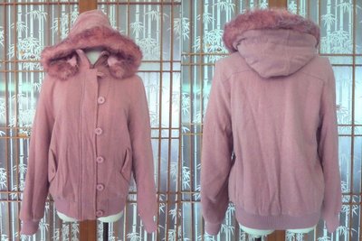㊣超便宜㊣近全新品冬裝外套 粉紅色毛料拉鏈環扣連帽外套短大衣外套 雙口袋甜美實穿保暖$200元