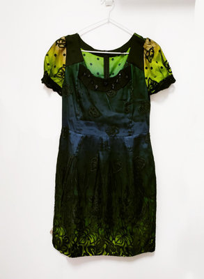 設計師品牌JeouJin 墨綠色 立體刺繡花紋典雅洋裝-9