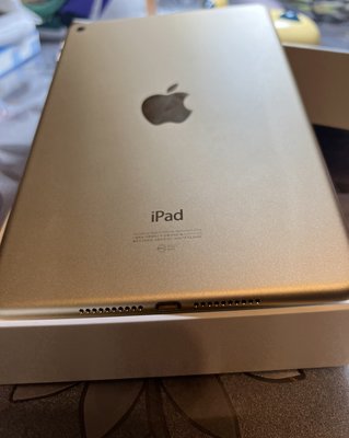 蘋果APPLE iPad mini 4 128G WI-FI裸機原盒裝可收五倍券有保護殼與鏡面貼無傷送全新磁扣三折套
